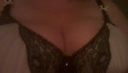 curvy f cup real size woman looking for a real man!