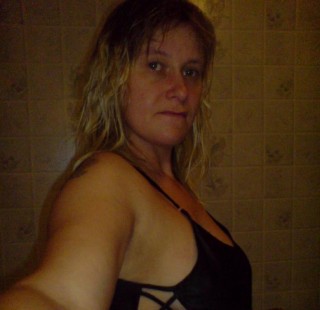 funny, sexy, nice, blue eyes, normal body and just up for some fun, nothing seriou