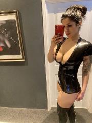 Hi im dominatrix mistress into bdsm male slaves aged 18-75. Im looking for lad that let me fuck it non stop any time like ?My slave rules are respect me obedient obey ask me permissions to do or say anything to me                                    