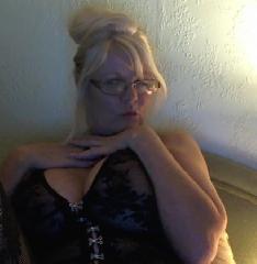 Hi guys  im a single mum of two. My pussy is wet and I want it to be pleased. I am a frivolous woman with ridiculous amounts on energy who is looking for a man who would like to offer to help wear me out.                                    