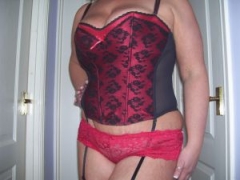 i am a sexy lady that is always horny and wants to have some secret fun.