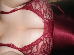 I am kinky naughty woman looking for a similar man to have some NSA fun with. Must be age 30 and over (no limit) and sexually experienced and willing to teach me some new things! I am not into anything crazy but am very open minded and unshockable and love watching porn and seeing what people get up to. 