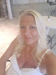 Real Sex Contact in Viola