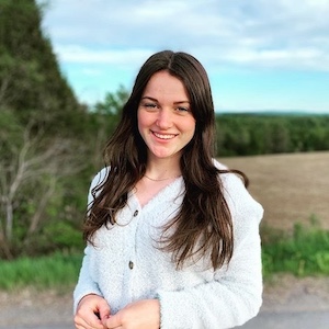 "A knight in shining armour doesn't exist, do they? If they did, a lass like me wouldn't be here scrolling lots of men's profiles. I don't believe in happy endings either. They're just for movies or