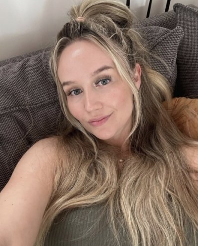 I seek a partner who is ready and willing to be in a long term relationship but generally casual relationship. I'm mentally, financially and physically stable and I just want to be happy with that special person could he be you?