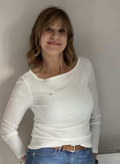 I may look conservative at work but there is nothing conservative about this irresistible body of mine, or my dirty mind lol. I am confident with myself, and I am not ashamed to show it off. Too bad I don't have anyone to flaunt it to :(