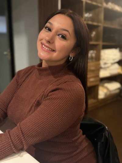Kind-hearted, affectionate, and honest. I value real connections and meaningful moments. I enjoy cozy nights, stimulating conversation, and sparks that feel natural and exciting. I’m looking for someone who enjoys life, appreciates charm, and isn’t afraid of a little flirtation.