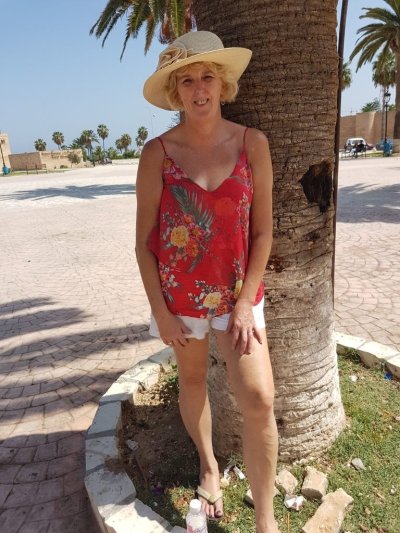 I'm quite easy going woman and open to talking to most people. I like outdoors and spending much time with my man, sticking around with him making him feel happy and in first place before everything. I like roleplay and spanking and fucking in the mirror turns me on.