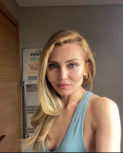 Hi, I am a hot wife and interested in horny dominant bulls with very thick cocks! My Pussy is quite tight but is desperate to be stretched xxx I like direct and explicit men. Heavy dirty talk get me wet and horny.