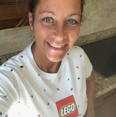 I've always fantasised about a stranger groping me, sucking me, fingering me etc in a public setting. Not necessarily putting on a show, more like doing it somewhere risky if you know what I mean.