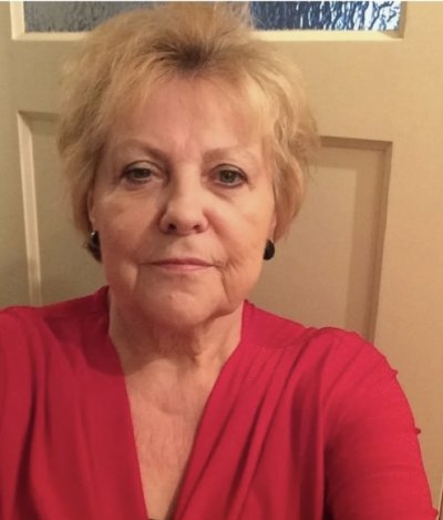 Hi, looking to meet men for sex, fun, friendship and company?...or even more.My fanny is shaved clean and always dripping wet. I m looking for some discreet sex whenever we can sneak it in! i hope to hear from you soon coz Im so horny!