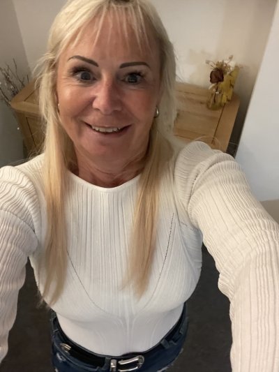 flashing-action age 60 from Chama, Colorado