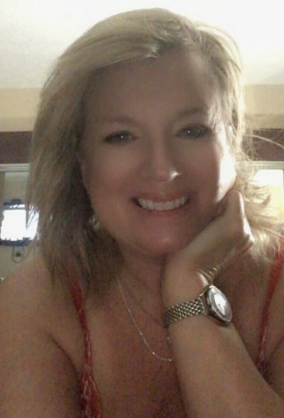 I might look like your sweetest daydream, but don’t be fooled—I’ve got a flirty side that knows how to have fun. I love deep laughs, slow kisses, and playful conversations that leave us wanting more. If you’re looking for a little sugar with your spice, you might have just met your match!