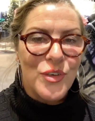 Would love to meet a fun and easy going for some discreet but intimate fun. If you can converse, make me laugh, and perform in bed I would love to hear from you. I'm married but sex is less than adequate. Message me with a little about yourself or include a pic for faster reply xxx