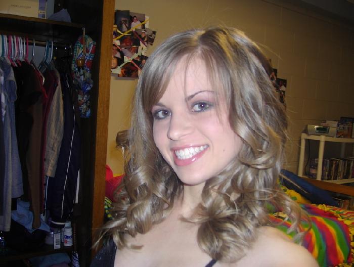 Explore The Sexual World With Me!! I'm not shy and open up quickly. I'm very easygoing. I enjoy going out for drinks, meeting new people, and love taking it farther. I'm into anything kinky, and straightforward sex. Basically I want a wild, adventurous kind of guy who can satisfy me in all the right ways. We have to click in and out of bed (even if it isn't a long term relationship).