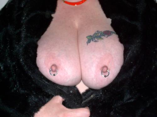 n2ugirlwer age 33 from , Nevada