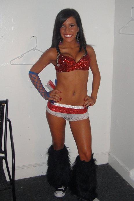 Roxy_111 age 30 from Detroit, Michigan