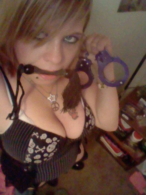 hippiechik age 28 from Independence, Louisiana