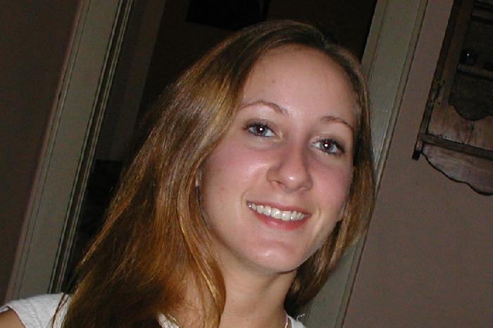 Extremely Bi girl seeks same I am an 21 yr old bi female and my boyfriend loves it. I am petite, 5'3, med long light brown hair, small but nice purky chest and nice ass. We/I am looking for a pretty girl around my age that we can have some amazing times with....