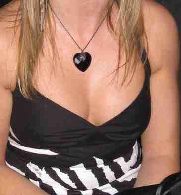 You MUST have a face pic dont care if its private or ahtever i wont meet without seeing you. Also please dont just send me a message saying - "Look at my profile", come on guys, you can be a bit more adventurous than that! lol. I am looking to have some honest fun - if you cant be polite, please dont message me. 