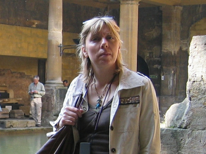 very horny and sexy married woman in need of a bit on the side if you know what I mean? never satisfied and always wanting more so if you can keep up get in touch 