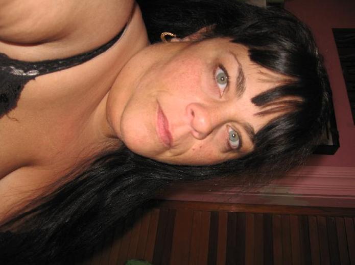 Real Sex Contact in Broadway