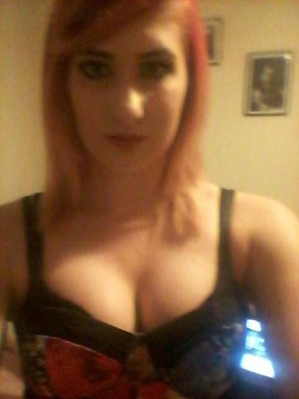 horny, 23yo female, tall, thin, green eyes, red hair...just looking for nsa fun with sexy interesting guys x