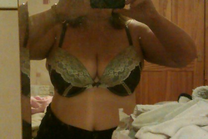 I'm a bubbly 5'3 curvaceous attached woman. I have blue eyes with shoulder length dark blonde hair. Been told my boobs are my best assets! What really turns me on is the thought of being blindfolded, not knowing what is happening would be a thrilling experience! If you fancy helping me fulfil it then get in touch, tell me what you would do if I was laying there blindfolded and naked! mmmmm x