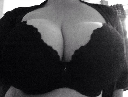 NSA fun is all I'm looking for with one man only, I'm not into sleeping around. I do not want any kind of relationship or emotional attachment at present. I just want some great regular sex. Discretion and trust is an absolute must.