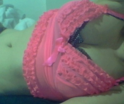 Love to have a bit of fun! ;) Lifes too short so gotta live it! im not on much so catch me when you can ;)