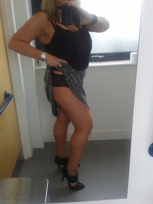 I'm a very confident horny woman with a high sexual appetite who's able to express exactly what turns me on and loves to share in your fantasies too. Pretty much open minded. Been divorced a while and fed up with the toys, miss the touch of a real man! Ideally I'm hoping to strike up a friendship with someone I find physically attractive with sexual benefits. Having sex with a friend is much more satisfying but also spontaneous one off sex is just as hot. I'm easy to talk to, young at heart with a cheeky sense of humour. I'm not looking for a relationship just some fun. Drop me a message if I'm what your looking for.