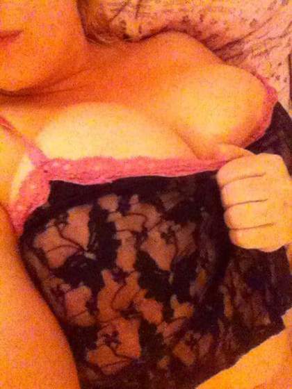 Hey everyone! Looking for fun and curious to try new experiences! Would love to know some good dogging areas too if anyone can point me in the right direction.... xx