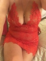 I've been called a milf a few times so i guess thats a compliment lol. not looking for anything complicated, just a good friend with benefits. love showing of my body and happy to swap face pic too if i can trust you. i am married so if thats a problem then understand. very open minded so you need to be too. lets chat and see if we can help each other out? x