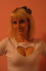 All round nice girl   sexy  clean   presentable   well spoken and intelligent offers my time as a cuddle buddy. If you just want company   need to feel `wanted` or whatever your reasons  I will come to you or you are welcome at mine .                                     