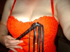 Im here mainly to find a guy to have some fun with but I am also looking for a regular friend with benefits as my previous one has let me down once too often......Ive tried regular dating sites as Im definately a 1 woman gal and would defo expect the same from a guy...I like to think im a pretty sexual person and would love to have someone help me expand my experiences but maybe just snuggle up once in a while too...is that possible?? or do I need to choose between meaningless sex with ppl or a bog standard boring relationship??? you tell me....x