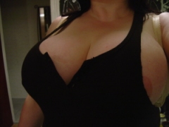 Im looking for a  mature play-partner, please keep reading to find out what turns me on and get in touch if you are a good match! Me? single, tall, long dark hair, dark eyes and usually dark clothes (think black lace - love fishnets and lingerie. I get on best with men my own age or a bit older, must be educated, tall and love worshipping big boobs and receiving lots of oral Love to get silly, giggly, tipsy and randy over a nice bottle of red, put a film on and not get to see the end of it.... My Ideal Person - Single Male. Tall. Slow and gentle. Free and single and 40-55 yrs old. wanna know more? send me a message then!