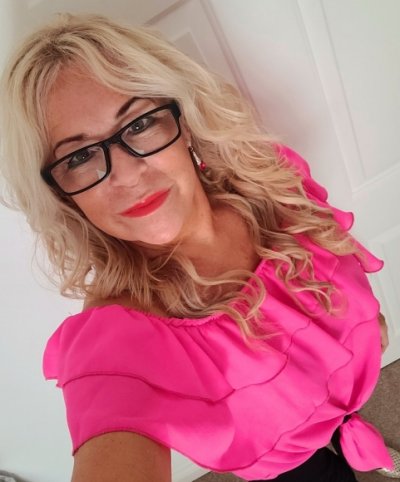 Flowerpower 54 from Bristol in Bristol looking for sex contacts