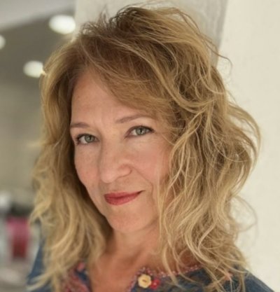 refinedwoman profile photo