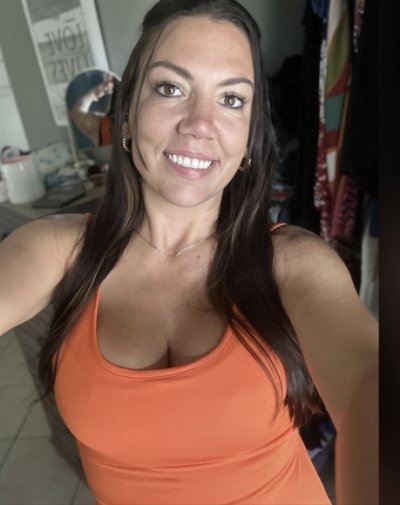 funmilf221 profile photo
