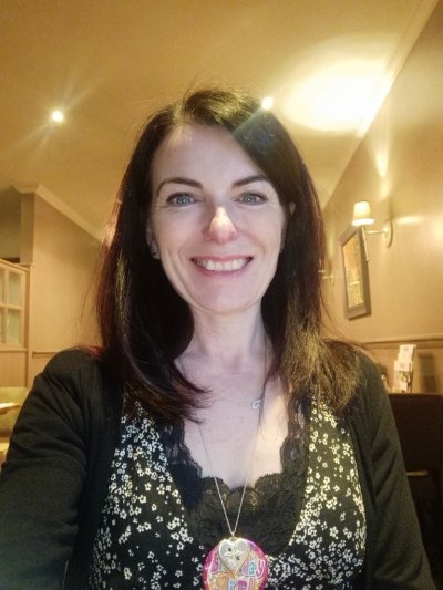 KissieLucy 46 from Eastwood in Nottinghamshire looking for sex contacts