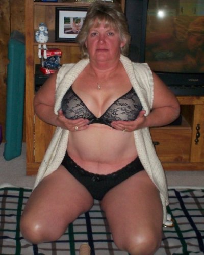 beautifulwoman54 54 from Bristol in Bristol looking for sex contacts