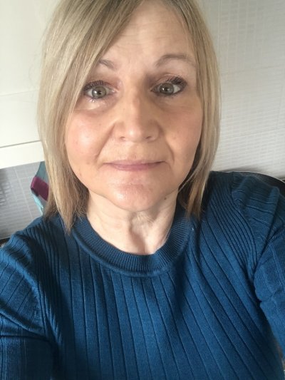 Hot minx, straight talking and hungry for sexy intimate sessions. Something sadly lacking in my life! Keeping this short and sweet so if you want to know more feel free to write to me x