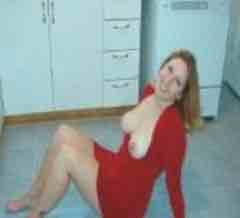 boredNhornyathome profile photo