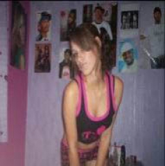 luciouslucy198 profile photo