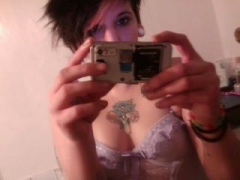 So im 21 dont really know why i joined up to this site in all honesty could be a laugh :)
well im pretty outgoing love getting inked and partying :)
