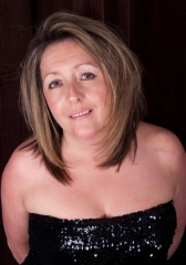 Hi, Im Sue! well, im very outgoing, to some men, too much to handle, but I know what I want in life,where I want my life to be, and what im looking for. I have no real aspirations really, just want to meet someone that I Click with. someone that makes me laugh, someone that is adventurous as me!! someone that doesnt mind doing things spontaneously, and someone that will like me for who I am without trying to change me, cos believe me, that will never happen.  Im always up for a laugh, love socialising, and just want someone who is genuine. im quite a touchy, feely kind of person, therefore not afraid of showing my emotions and affections with the right person!!  I love romance in all walks of life, love surprises, love holding hands etc etc and love my cuddles!.

I do have however, have one Vice.......thought it appropriate to tell you now as I have had a few knock backs because of it and do not wish to waste anyones time......Due to circumstances unavoidable, I still share the same house with my husband whom Im separated from.  No aggro at all, just great friends. So if you can see me for who I am and not my circumstances, I promise I would not let you down. The decision is yours!!