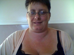 babejoanne in Goole