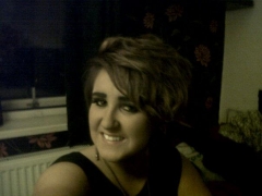 hi i am a loving and very outgoing girl like to have fun also love to go to the pictures xx