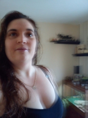 im 5ft8 long brown hair n eyes, size18 chest 36c, im happy genuine, loving, gsoh